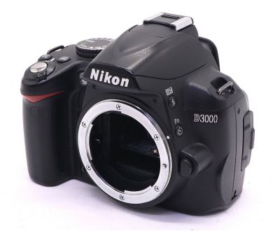 Nikon D3000 body (пробег 53623 кадра)