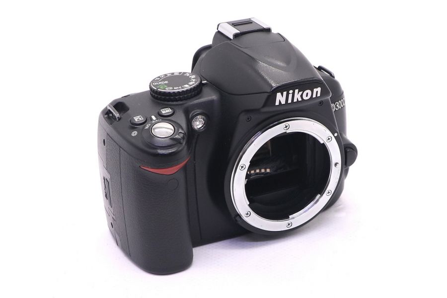 Nikon D3000 body (пробег 53623 кадра)