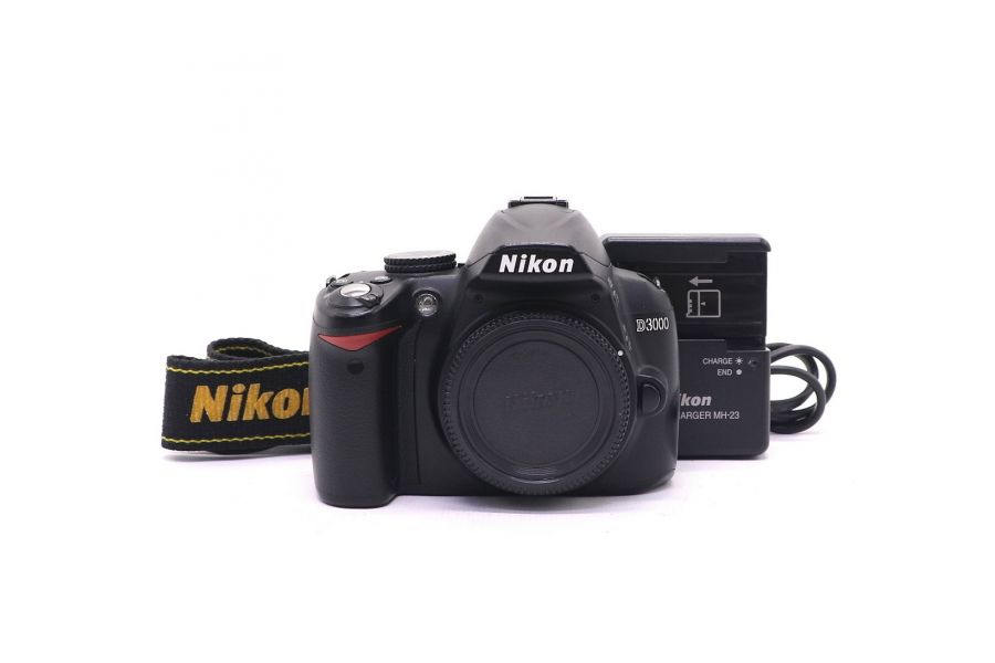 Nikon D3000 body (пробег 53623 кадра)