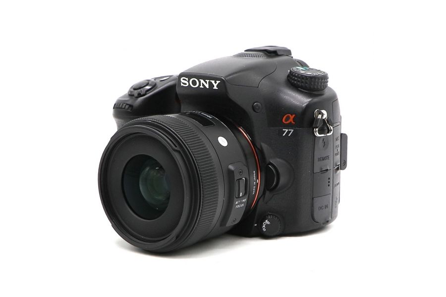 Sony A77 kit AF 30mm f/1.4 DC Art Sony A