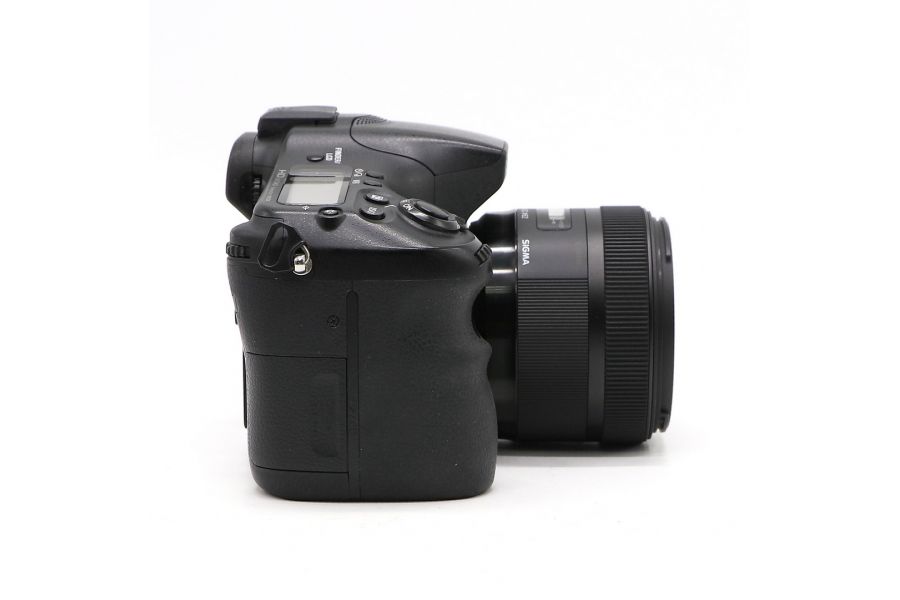 Sony A77 kit AF 30mm f/1.4 DC Art Sony A