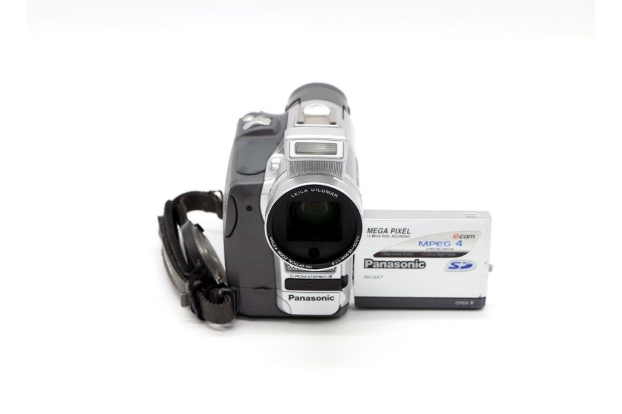 Видеокамера Panasonic NV-GX7EN