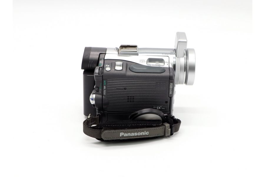 Видеокамера Panasonic NV-GX7EN