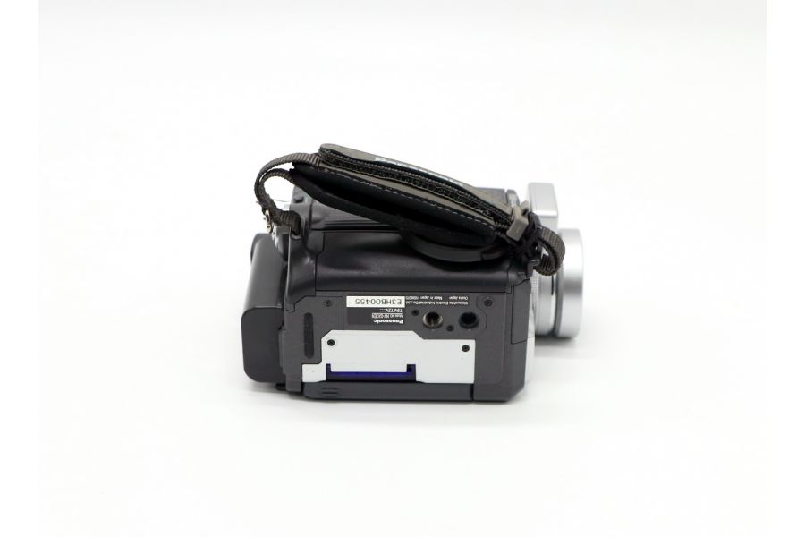 Видеокамера Panasonic NV-GX7EN