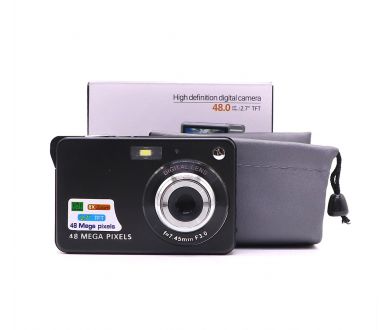 Купить Компактная цифровая камера в упаковке Компактная цифровая камера в упаковке