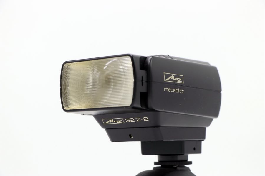 Фотовспышка Metz Mecablitz 32 Z-2