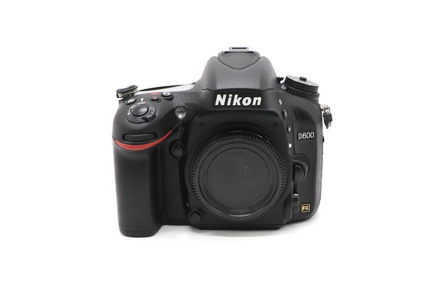 Nikon D600 body (пробег 4025 кадров)