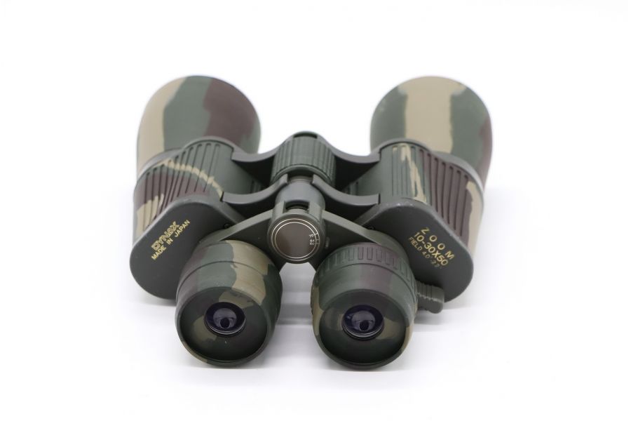 Бинокль Dynax zoom 10-30X50
