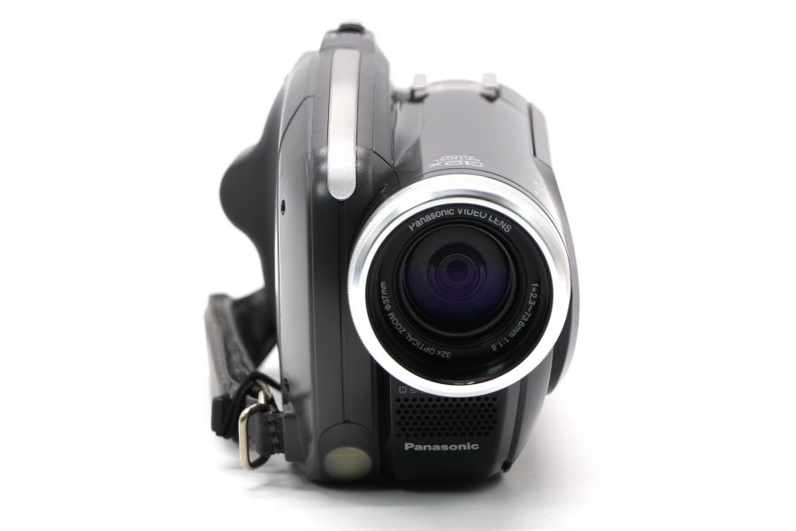 Видеокамера Panasonic VDR-D230