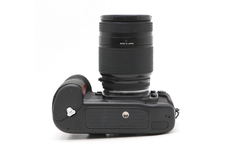 Nikon F100 kit 35-70mm f/2.8 AF Nikkor (MKI)