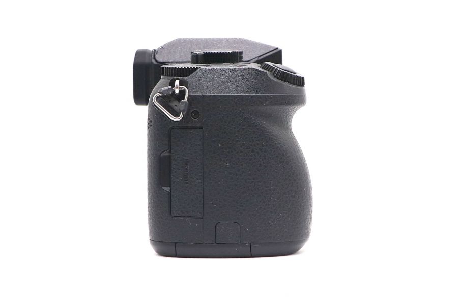 Panasonic Lumix DMC-G70H body в упаковке (пробег 8880 кадров)