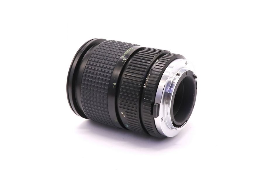 Tokina 28-70mm f/3.5-4.5 RMC для Olympus OM