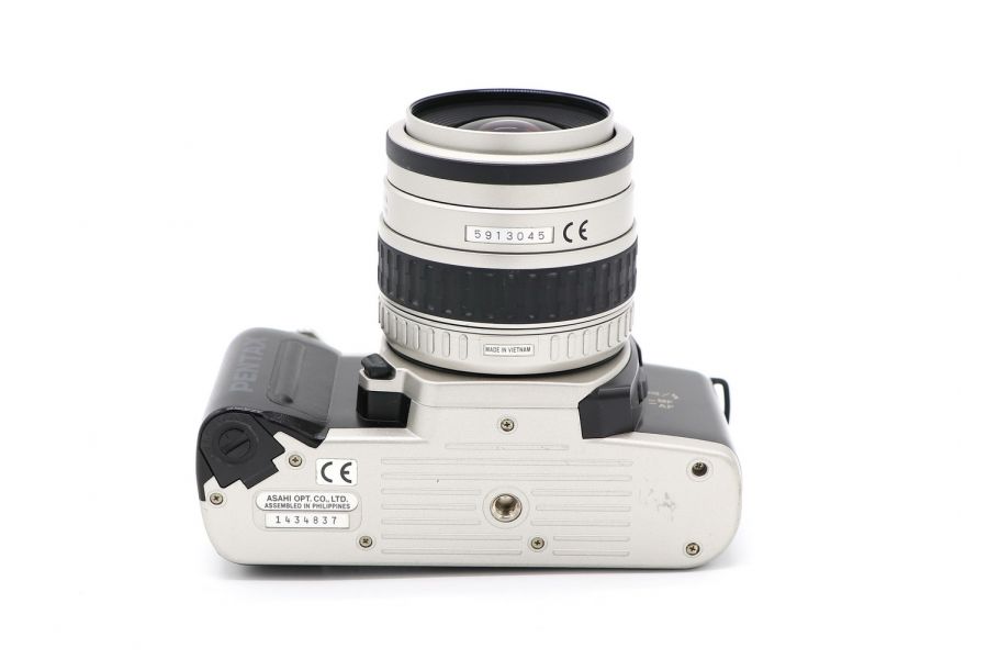 Pentax MZ-50 kit малоформатный фотоаппарат