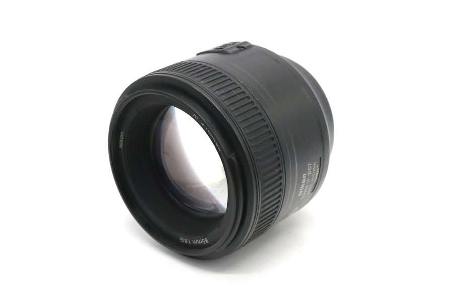 Nikon 85mm f/1.8G AF-S Nikkor (China, 2014)