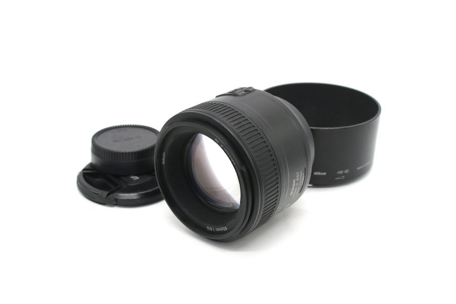 Nikon 85mm f/1.8G AF-S Nikkor (China, 2014)