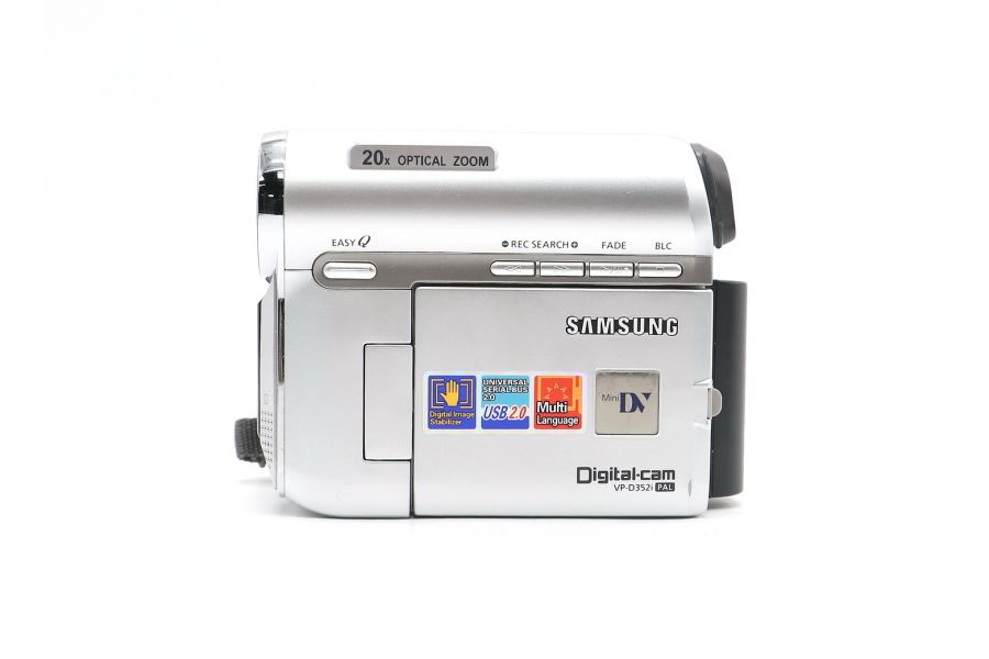 Видеокамера Samsung VP-D352i в упаковке