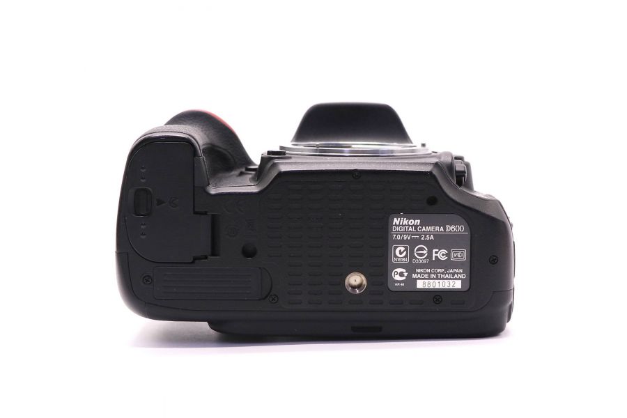 Nikon D600 body (пробег 16030 кадров)