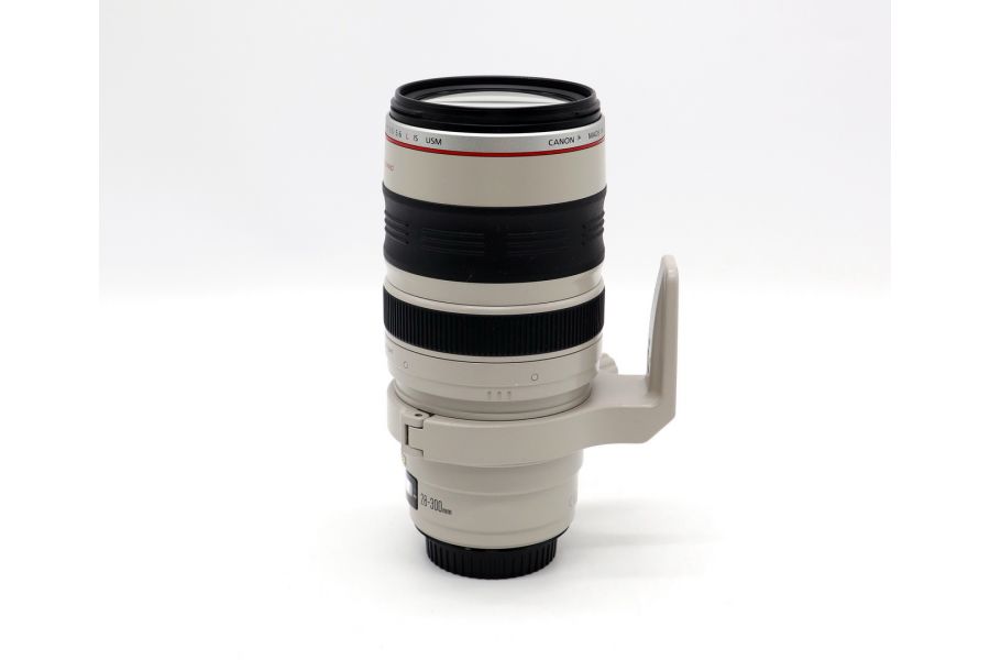 Canon EF 28-300mm f/3.5-5.6L IS USM в чехле
