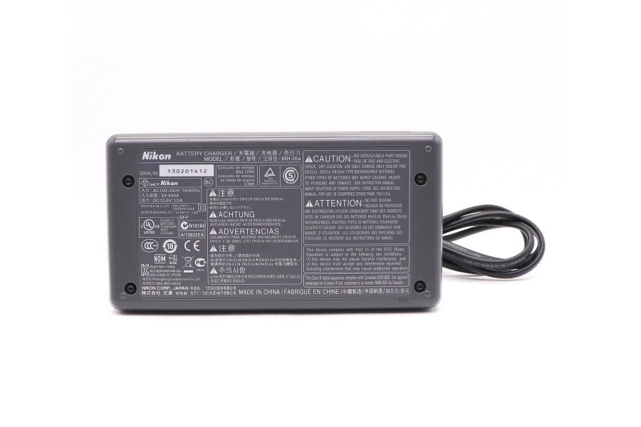 Зарядное устройство Nikon MH-26a