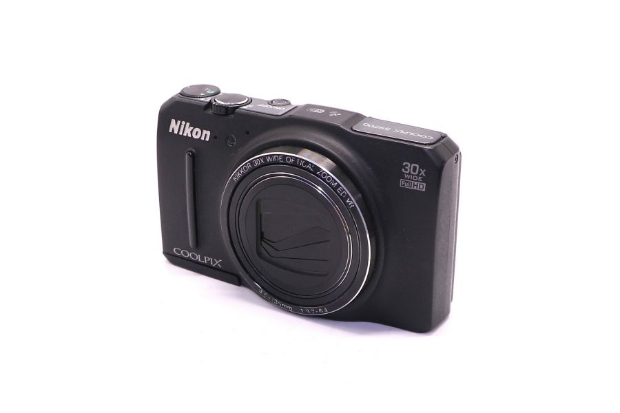 Nikon Coolpix S9700 б.