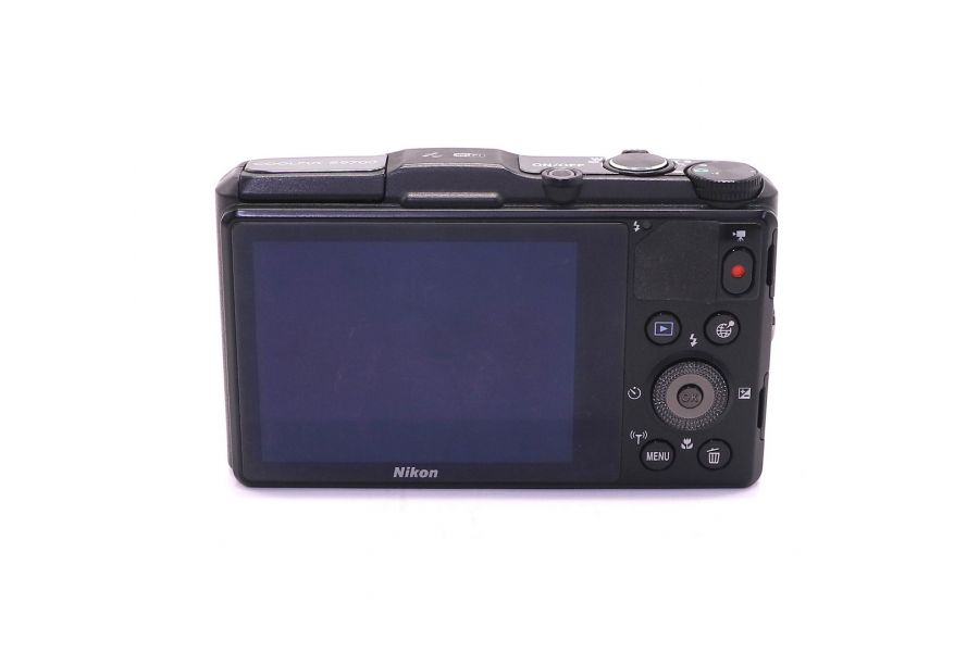 Nikon Coolpix S9700 б.