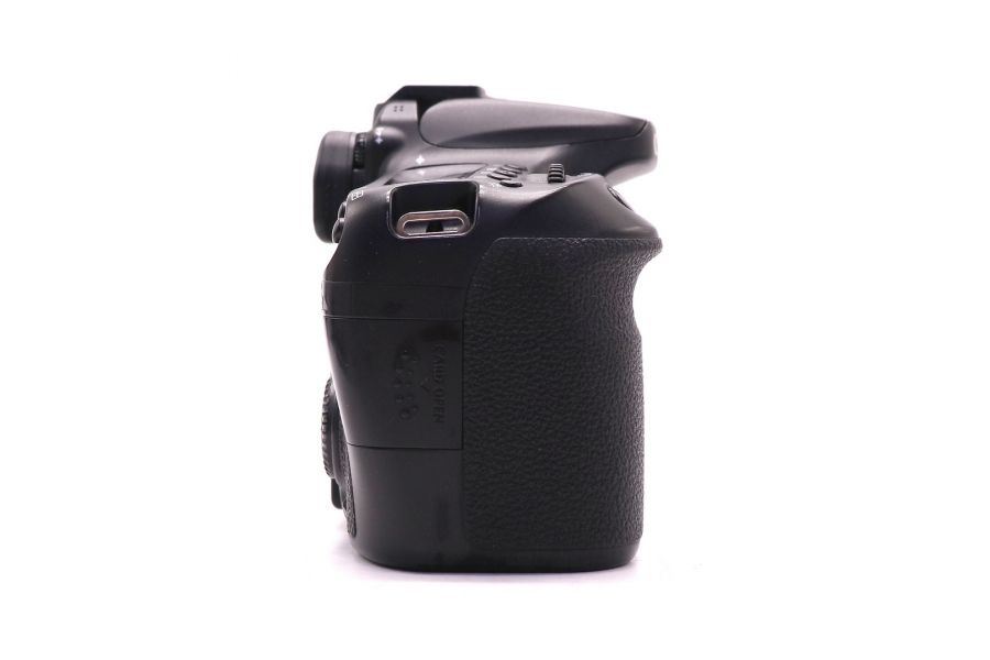 Canon EOS 70D body в упаковке (пробег 32150 кадров)