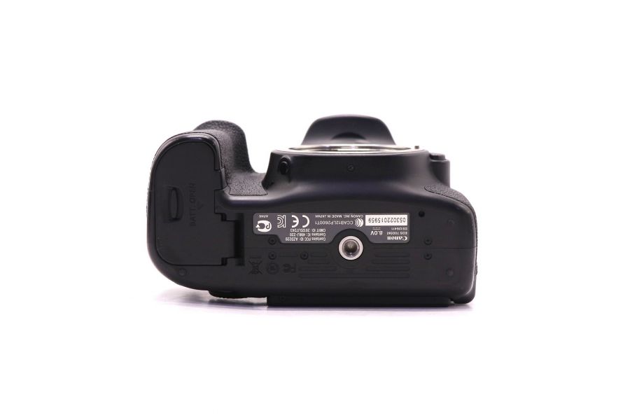 Canon EOS 70D body в упаковке (пробег 32150 кадров)