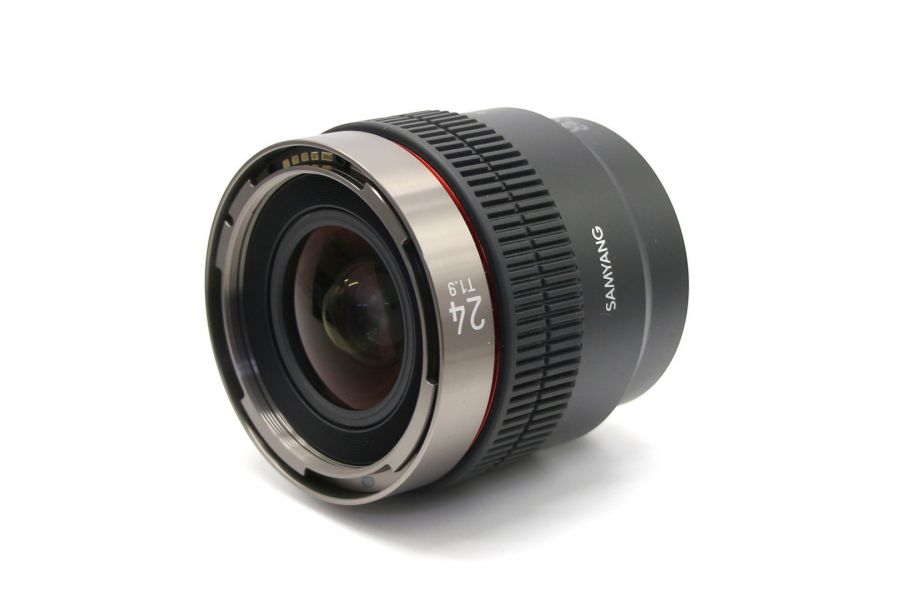 Samyang V-AF 24mm T1.9 Sony FE в упаковке