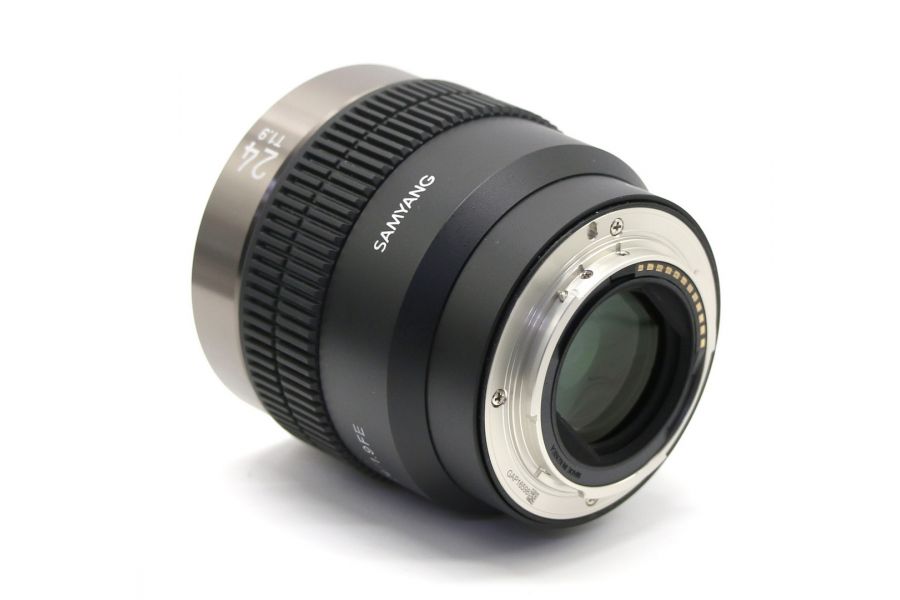 Samyang V-AF 24mm T1.9 Sony FE в упаковке