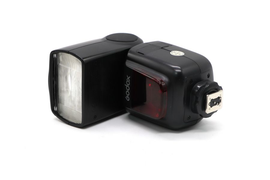 Фотовспышка Godox V860IIO for Olympus б/у