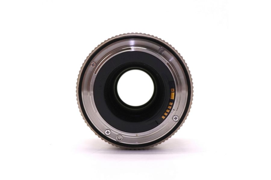 Телеконвертер Canon Extender EF 2x II в упаковке