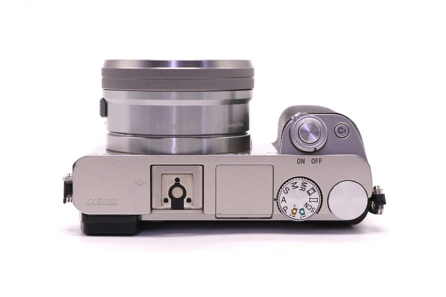 Sony A6000 ILCE-6000 kit (пробег 15515 кадров)