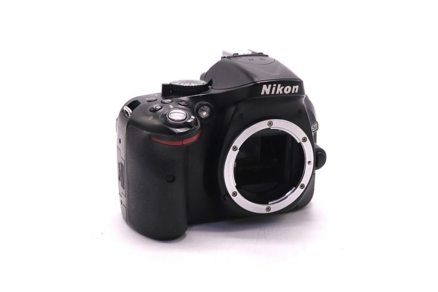 Nikon D5200 body в упаковке (пробег 124600 кадров)