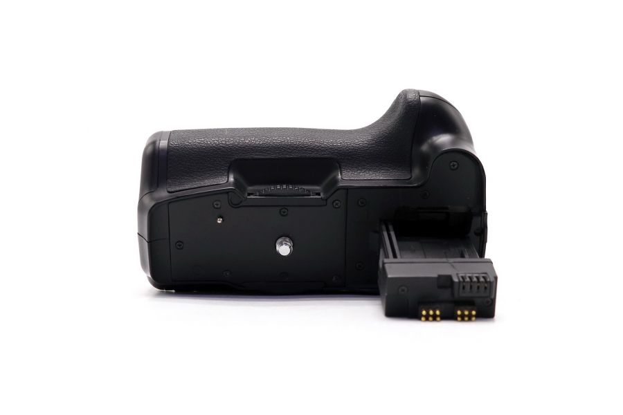 Батарейная ручка BP-550D