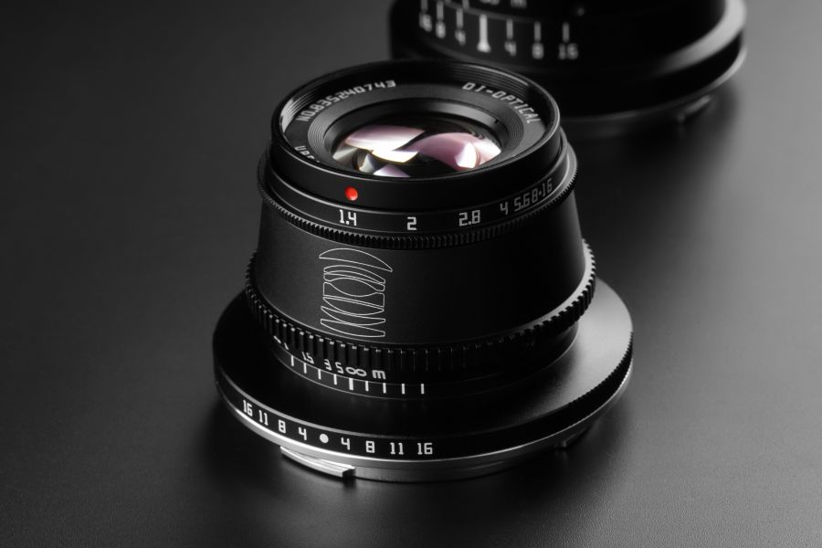 TTartisan 35mm F1.4 APS-C для L-mount