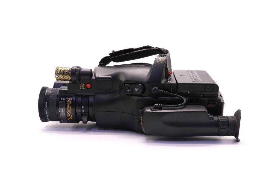 Видеокамера Sharp VL-C7000