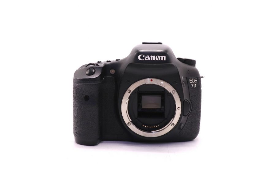 Canon EOS 7D body (пробег 152300 кадров)