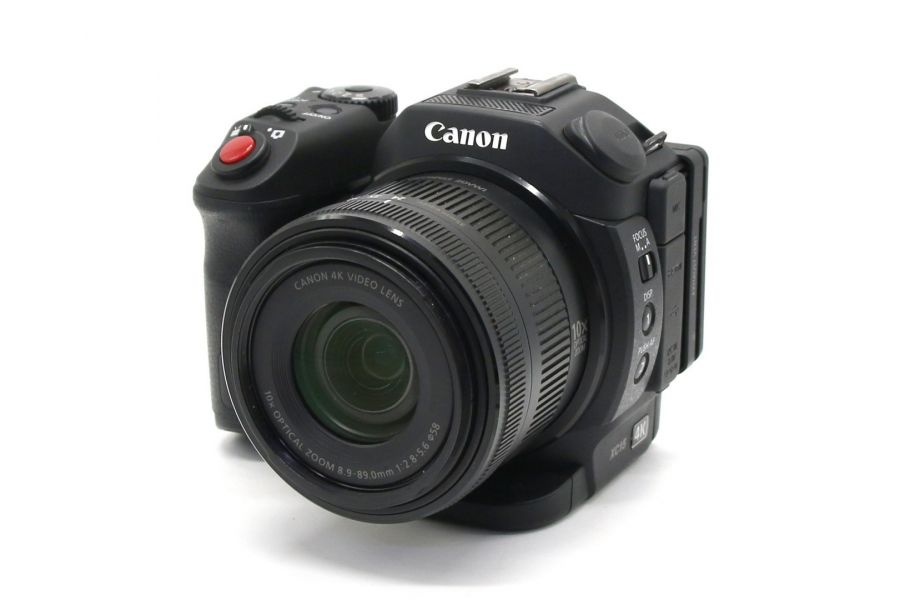 Видеокамера Canon XC15