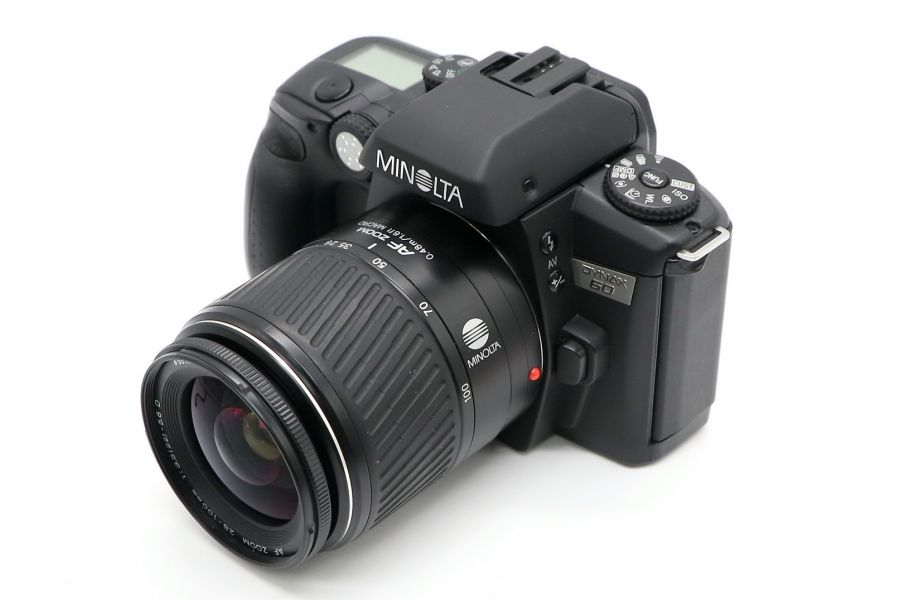 Minolta Dynax 60 kit + Фотопленка Kodak Gold