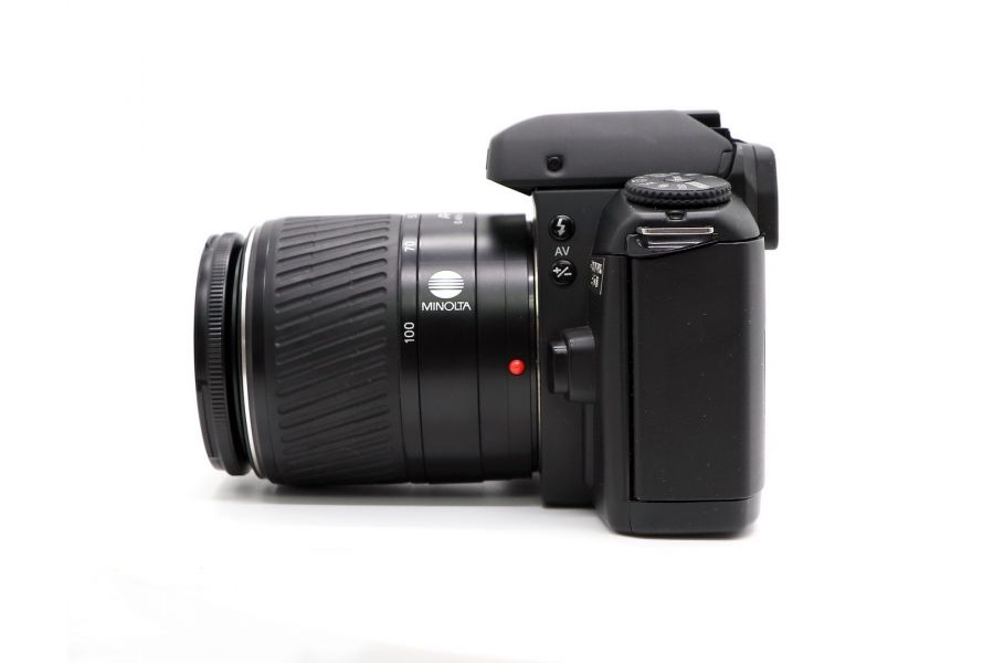 Minolta Dynax 60 kit + Фотопленка Kodak Gold