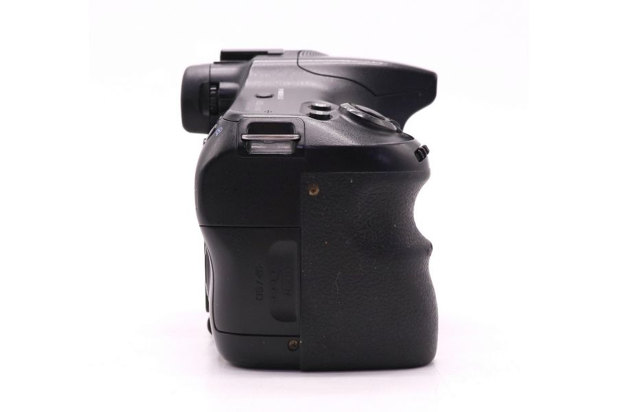 Фотокамера Sony A65 body (пробег 109825 кадров)