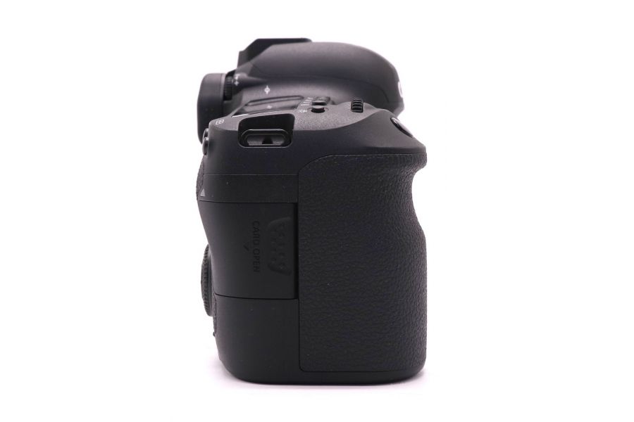 Canon EOS 6D Mark II body (пробег 37400 кадров)