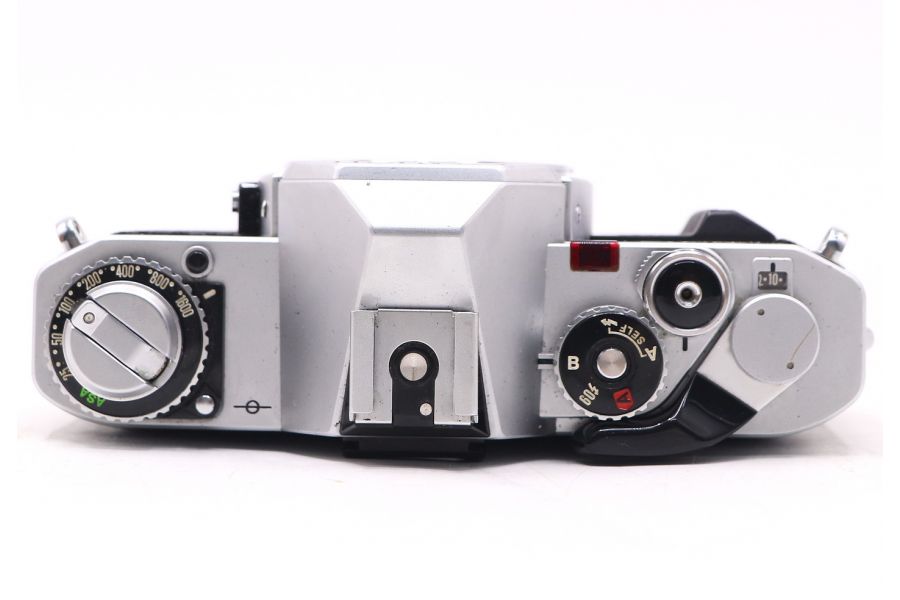 Canon AV-1 body плёночная зеркальная фотокамера