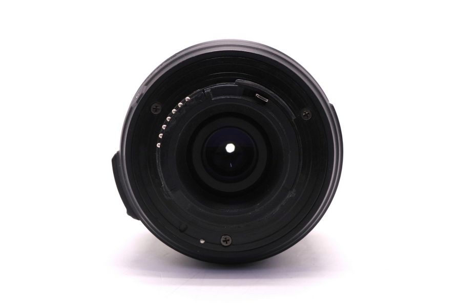 Nikon 18-55mm f/3.5-5.6G II AF-S ED DX (Thailand, 2015г)