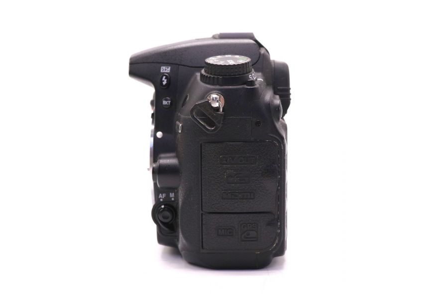 Nikon D7000 body в упаковке (пробег 76935 кадров)