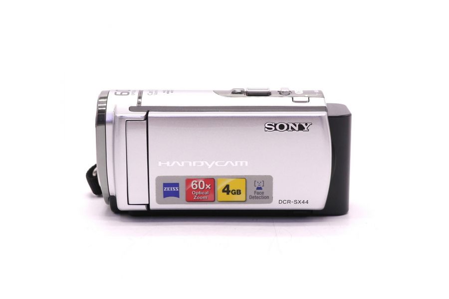 Видеокамера Sony DCR-SX44E в упаковке
