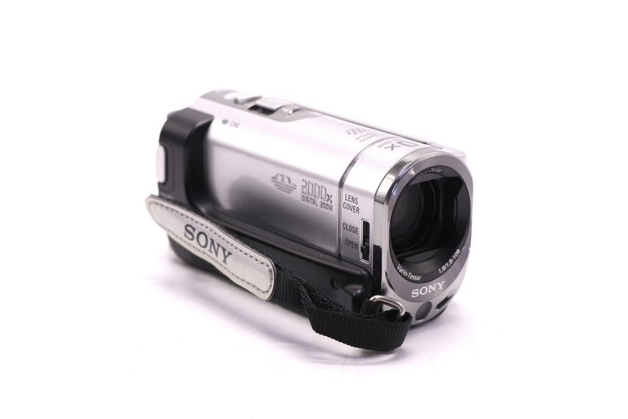 Видеокамера Sony DCR-SX44E в упаковке