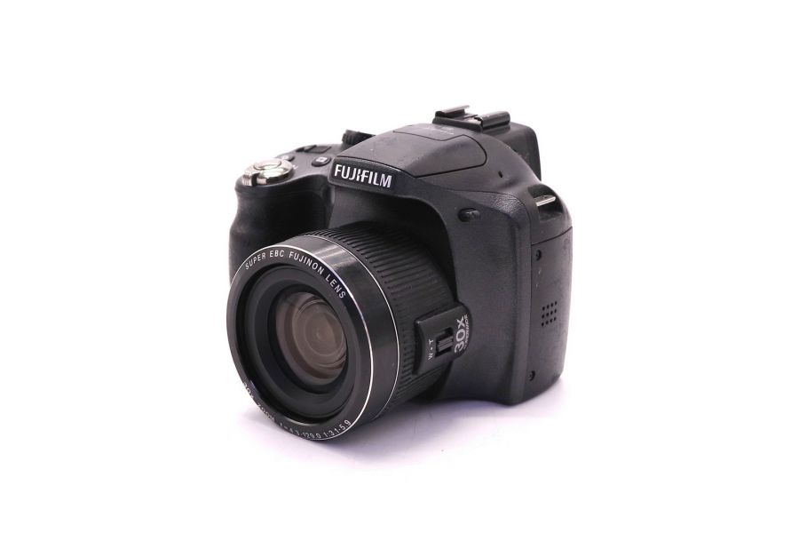 Fujifilm FinePix SL300 в упаковке