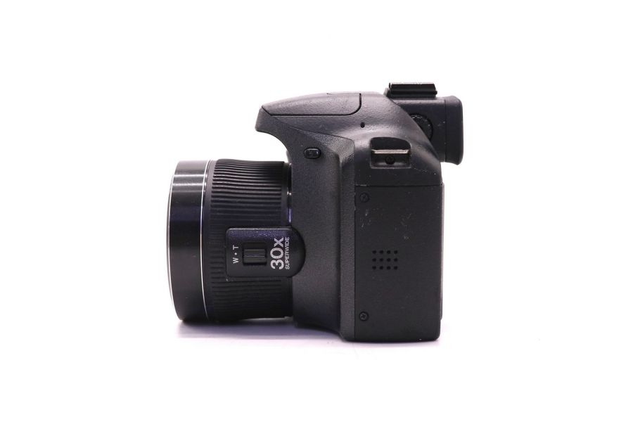 Fujifilm FinePix SL300 в упаковке