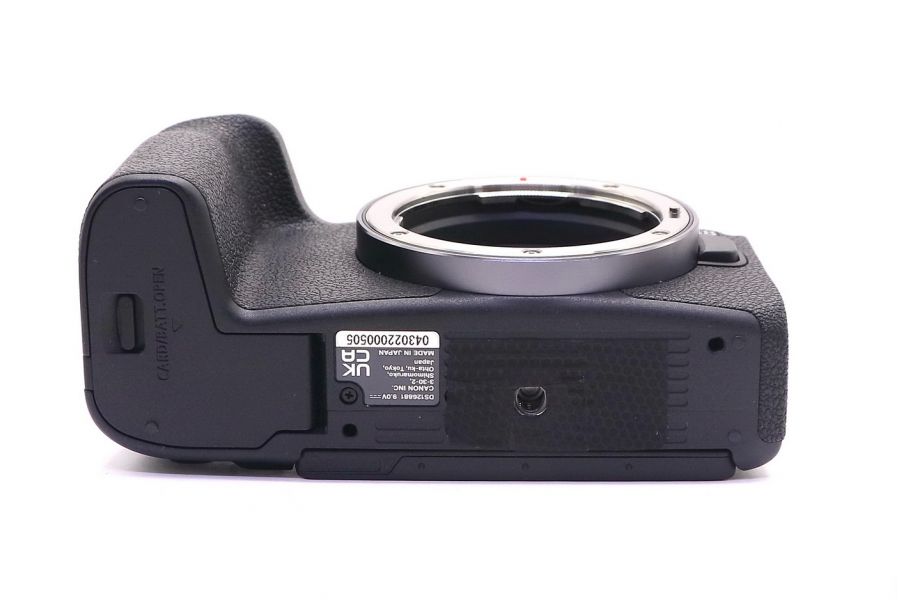 Canon EOS R8 body в упаковке (пробег 4000 кадров)